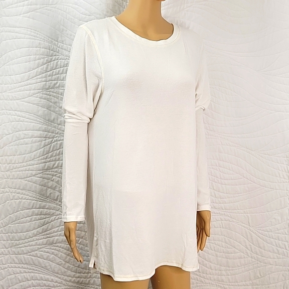 Cream White Long Sleeve Crew Neck T-Shirt in Large Size - Picture 2 of 10